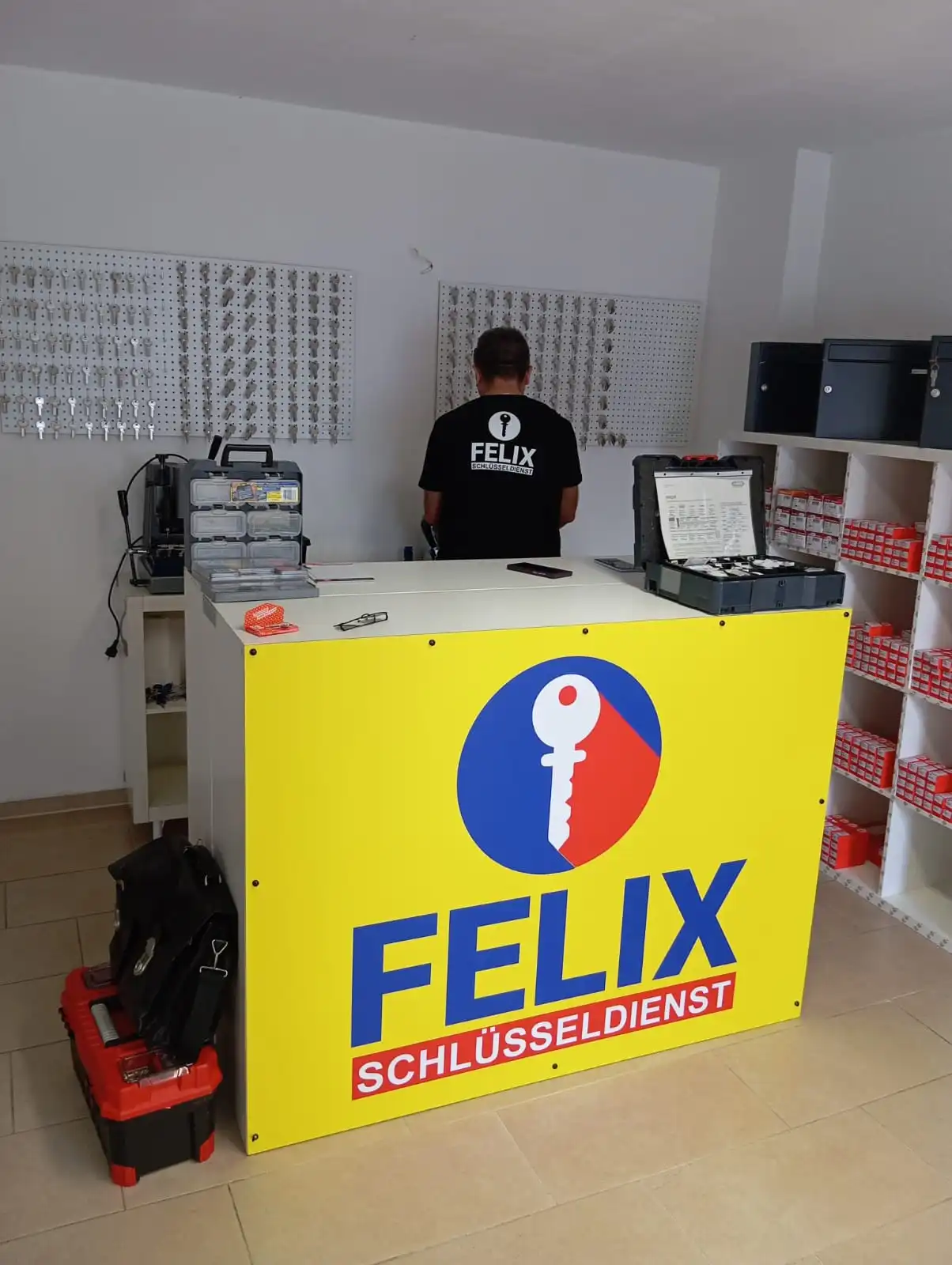 Schlüsseldienst24h Werkstatt in Stuttgart – Schlüssel & Sicherheitstechnik